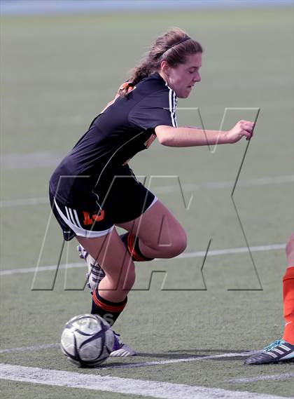 Thumbnail 3 in Santa Teresa vs. Woodside (CIF CCS D1 Final) photogallery.