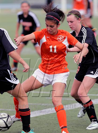 Thumbnail 1 in Santa Teresa vs. Woodside (CIF CCS D1 Final) photogallery.