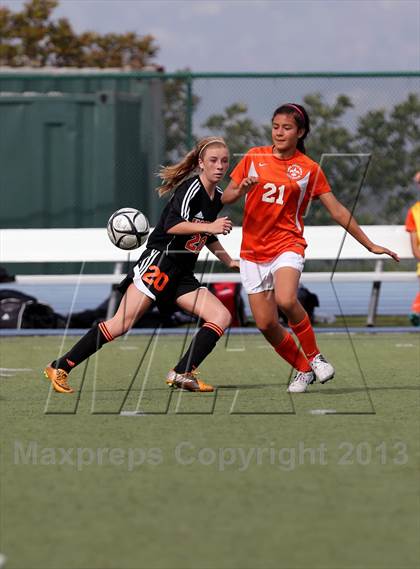 Thumbnail 1 in Santa Teresa vs. Woodside (CIF CCS D1 Final) photogallery.