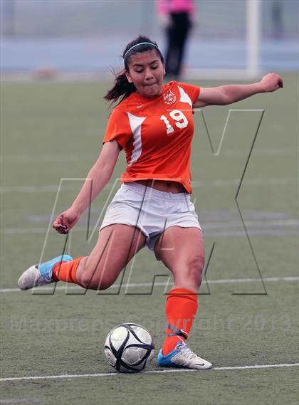 Thumbnail 2 in Santa Teresa vs. Woodside (CIF CCS D1 Final) photogallery.