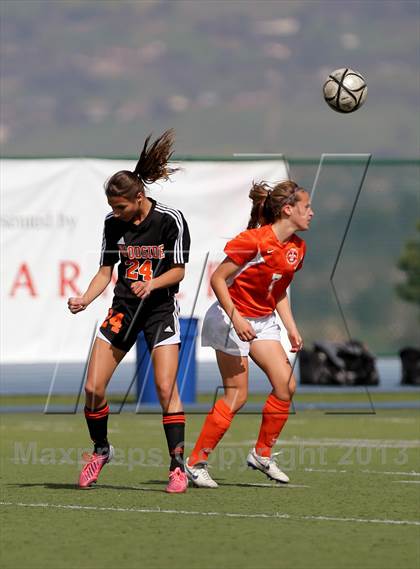 Thumbnail 1 in Santa Teresa vs. Woodside (CIF CCS D1 Final) photogallery.