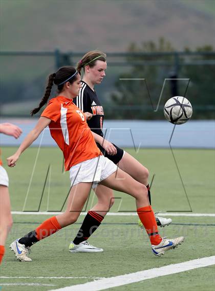 Thumbnail 3 in Santa Teresa vs. Woodside (CIF CCS D1 Final) photogallery.