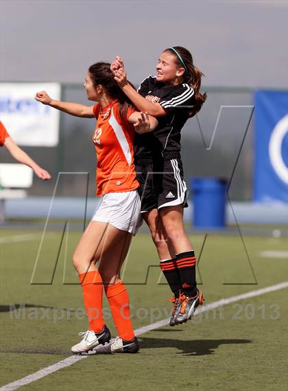 Thumbnail 1 in Santa Teresa vs. Woodside (CIF CCS D1 Final) photogallery.