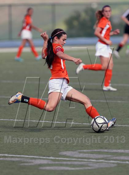Thumbnail 3 in Santa Teresa vs. Woodside (CIF CCS D1 Final) photogallery.