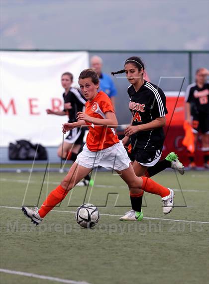 Thumbnail 2 in Santa Teresa vs. Woodside (CIF CCS D1 Final) photogallery.