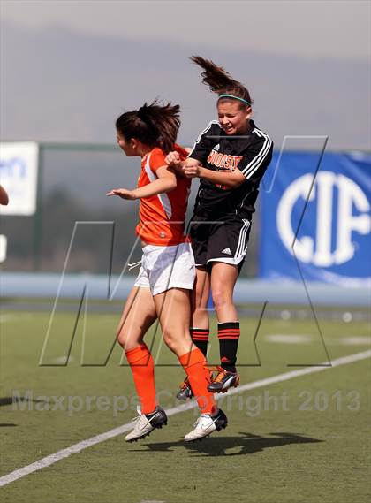 Thumbnail 3 in Santa Teresa vs. Woodside (CIF CCS D1 Final) photogallery.