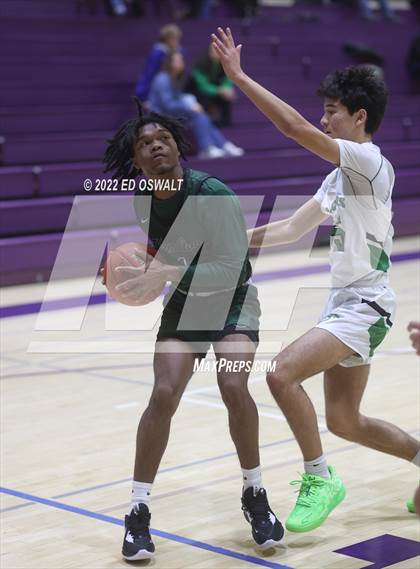 Thumbnail 3 in Hamilton vs. Archie Williams (Piedmont Tournament Consolation Championship) photogallery.