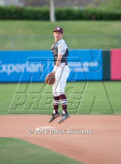 Thumbnail 3 in Mountain Ridge vs. Mountain Pointe (AIA D1 Playoff) photogallery.