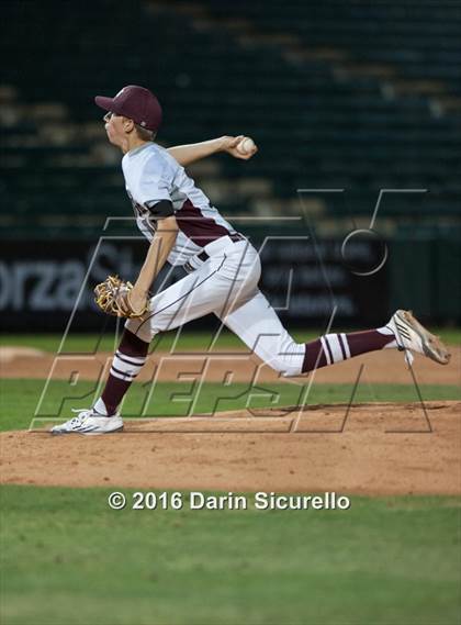 Thumbnail 3 in Mountain Ridge vs. Mountain Pointe (AIA D1 Playoff) photogallery.