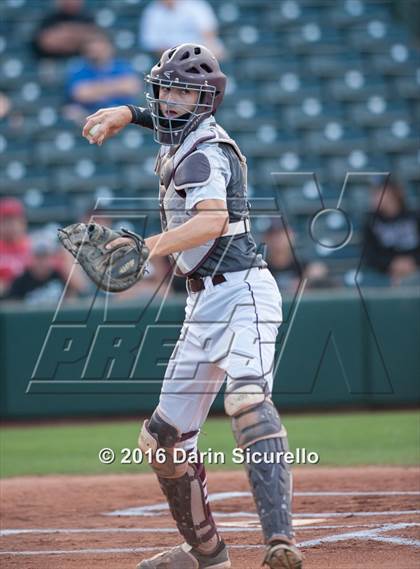 Thumbnail 3 in Mountain Ridge vs. Mountain Pointe (AIA D1 Playoff) photogallery.