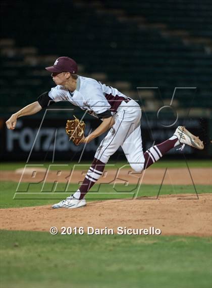 Thumbnail 1 in Mountain Ridge vs. Mountain Pointe (AIA D1 Playoff) photogallery.