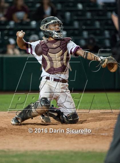 Thumbnail 3 in Mountain Ridge vs. Mountain Pointe (AIA D1 Playoff) photogallery.