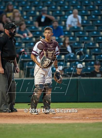 Thumbnail 3 in Mountain Ridge vs. Mountain Pointe (AIA D1 Playoff) photogallery.