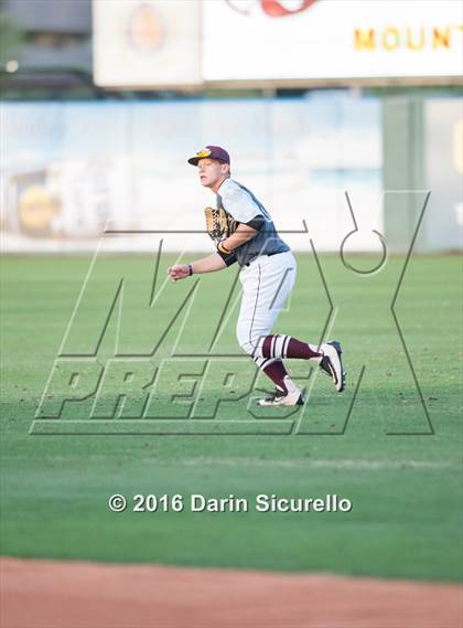 Thumbnail 2 in Mountain Ridge vs. Mountain Pointe (AIA D1 Playoff) photogallery.