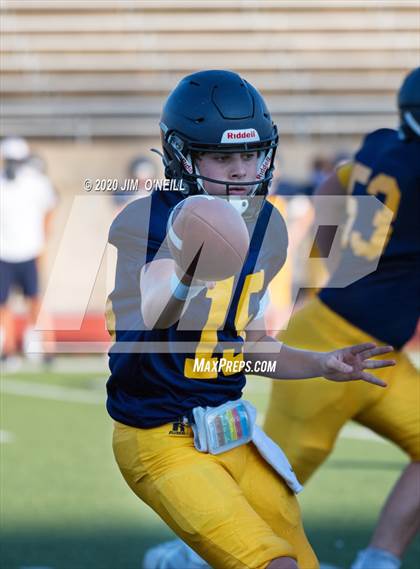 Thumbnail 3 in Highland Park @ Coppell (B Teams) photogallery.
