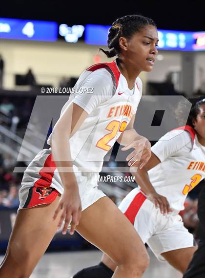 Thumbnail 1 in Etiwanda vs. Harvard-Westlake (CIF SS Open DIV Semi Final) photogallery.