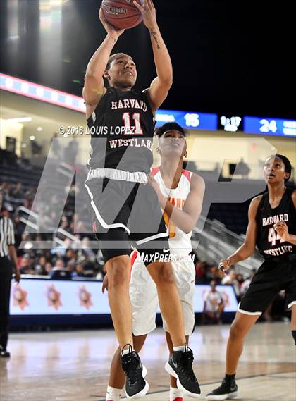 Thumbnail 2 in Etiwanda vs. Harvard-Westlake (CIF SS Open DIV Semi Final) photogallery.