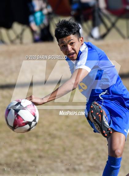 Thumbnail 3 in Mountain Ridge vs. Marana (Bohdie Larson Celebration Classic) photogallery.