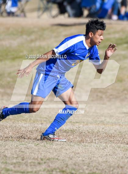 Thumbnail 2 in Mountain Ridge vs. Marana (Bohdie Larson Celebration Classic) photogallery.