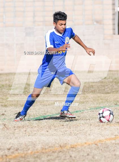 Thumbnail 1 in Mountain Ridge vs. Marana (Bohdie Larson Celebration Classic) photogallery.