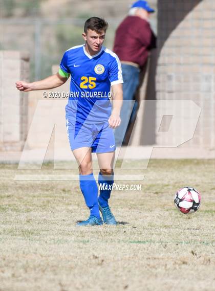 Thumbnail 2 in Mountain Ridge vs. Marana (Bohdie Larson Celebration Classic) photogallery.