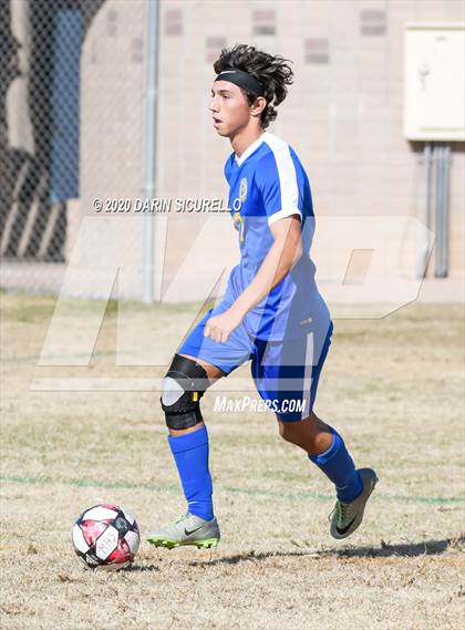 Thumbnail 1 in Mountain Ridge vs. Marana (Bohdie Larson Celebration Classic) photogallery.