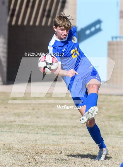 Thumbnail 3 in Mountain Ridge vs. Marana (Bohdie Larson Celebration Classic) photogallery.