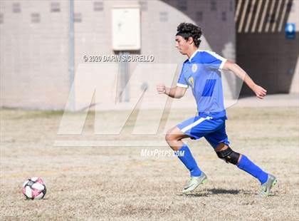 Thumbnail 2 in Mountain Ridge vs. Marana (Bohdie Larson Celebration Classic) photogallery.