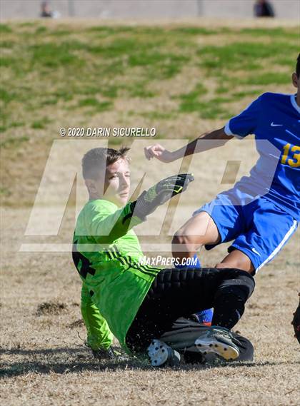 Thumbnail 1 in Mountain Ridge vs. Marana (Bohdie Larson Celebration Classic) photogallery.