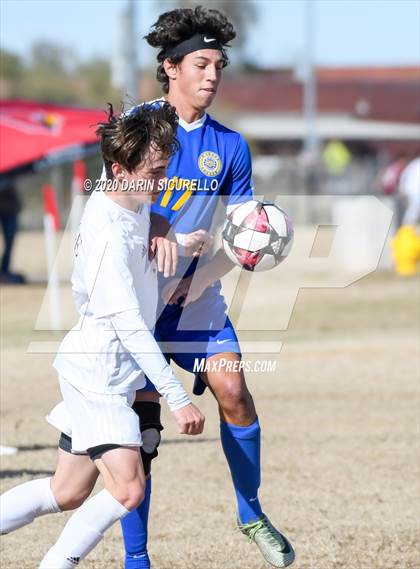 Thumbnail 2 in Mountain Ridge vs. Marana (Bohdie Larson Celebration Classic) photogallery.