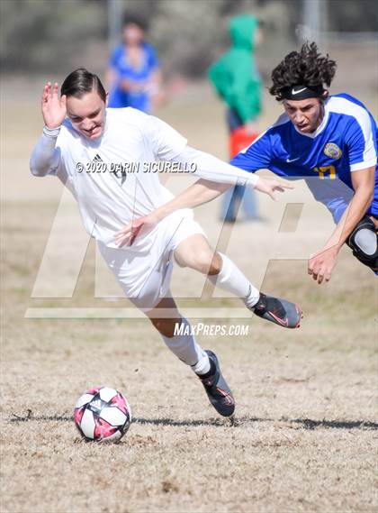 Thumbnail 2 in Mountain Ridge vs. Marana (Bohdie Larson Celebration Classic) photogallery.