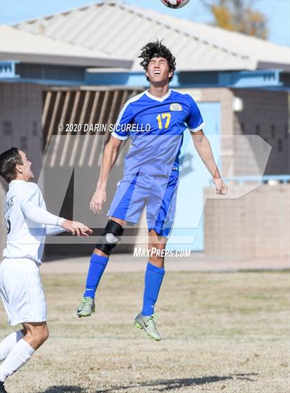 Thumbnail 2 in Mountain Ridge vs. Marana (Bohdie Larson Celebration Classic) photogallery.