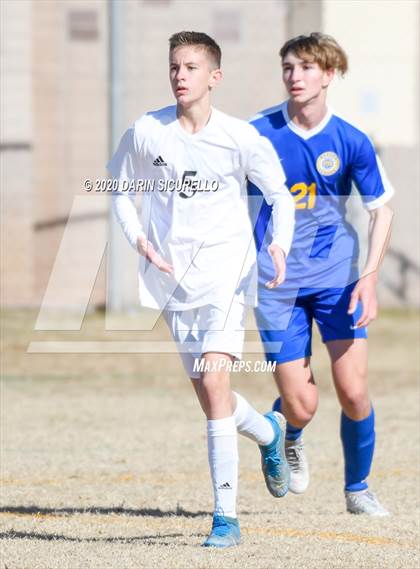 Thumbnail 2 in Mountain Ridge vs. Marana (Bohdie Larson Celebration Classic) photogallery.
