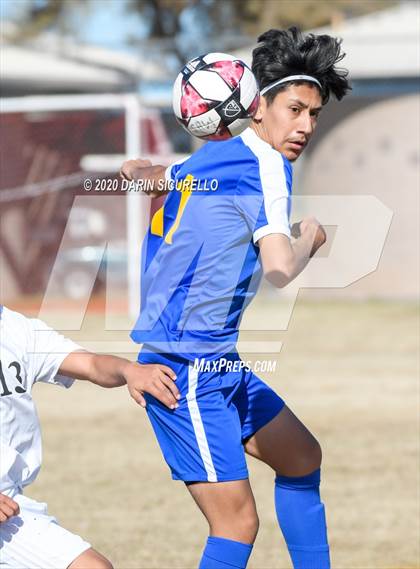 Thumbnail 1 in Mountain Ridge vs. Marana (Bohdie Larson Celebration Classic) photogallery.