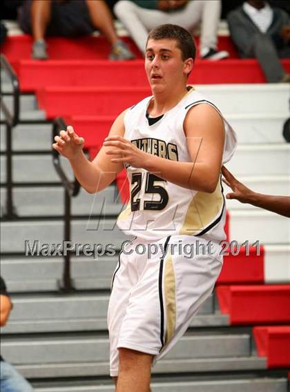 Thumbnail 1 in Palos Verdes Peninsula vs. Carson (Westchester Classic) photogallery.