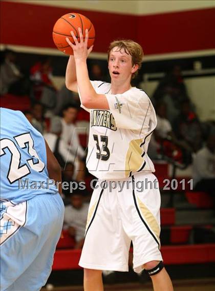 Thumbnail 2 in Palos Verdes Peninsula vs. Carson (Westchester Classic) photogallery.