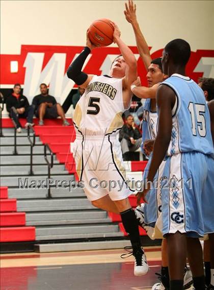 Thumbnail 1 in Palos Verdes Peninsula vs. Carson (Westchester Classic) photogallery.