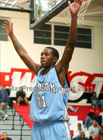 Thumbnail 3 in Palos Verdes Peninsula vs. Carson (Westchester Classic) photogallery.