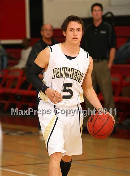 Thumbnail 1 in Palos Verdes Peninsula vs. Carson (Westchester Classic) photogallery.