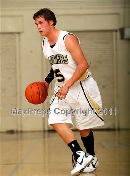 Thumbnail 1 in Palos Verdes Peninsula vs. Carson (Westchester Classic) photogallery.