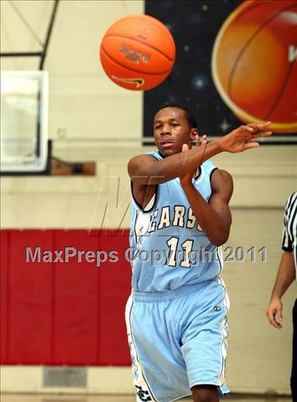 Thumbnail 1 in Palos Verdes Peninsula vs. Carson (Westchester Classic) photogallery.