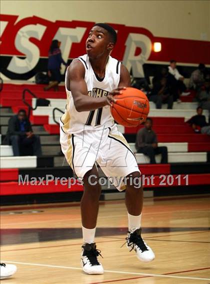 Thumbnail 3 in Palos Verdes Peninsula vs. Carson (Westchester Classic) photogallery.