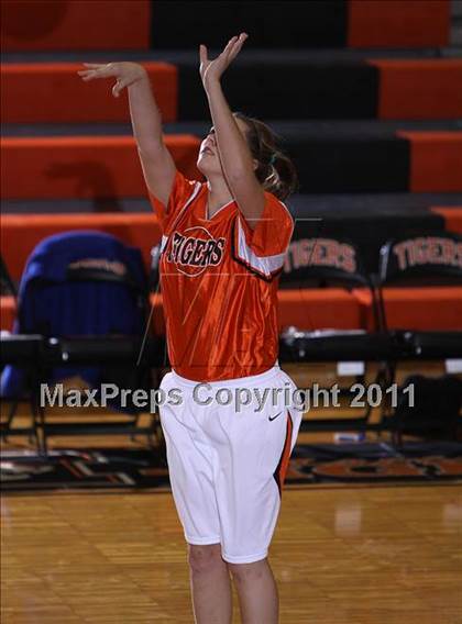 Thumbnail 3 in Zanesville @ Marietta photogallery.