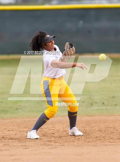 Thumbnail 1 in Linfield Christian @ Temecula Valley photogallery.