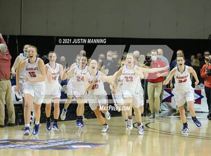 Thumbnail 3 in Melbourne vs. Salem (AAA 2A State Final) photogallery.