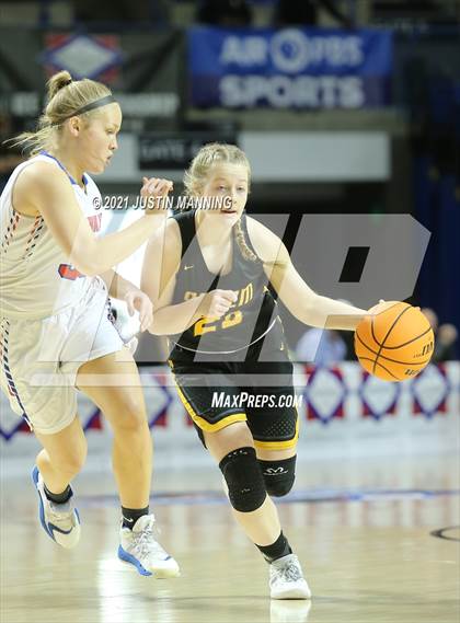 Thumbnail 2 in Melbourne vs. Salem (AAA 2A State Final) photogallery.