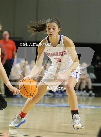 Thumbnail 1 in Melbourne vs. Salem (AAA 2A State Final) photogallery.