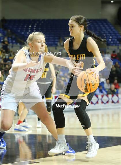 Thumbnail 1 in Melbourne vs. Salem (AAA 2A State Final) photogallery.