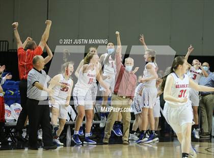 Thumbnail 3 in Melbourne vs. Salem (AAA 2A State Final) photogallery.