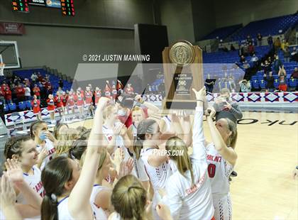 Thumbnail 1 in Melbourne vs. Salem (AAA 2A State Final) photogallery.